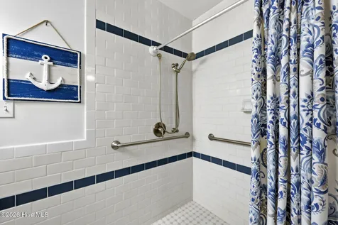 614 Country Club Drive Arapahoe NC 28510