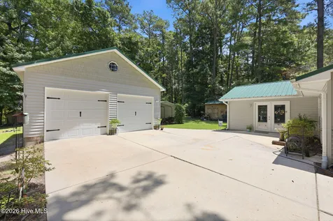 614 Country Club Drive Arapahoe NC 28510