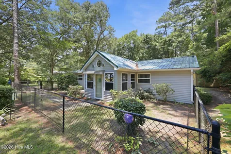 614 Country Club Drive Arapahoe NC 28510