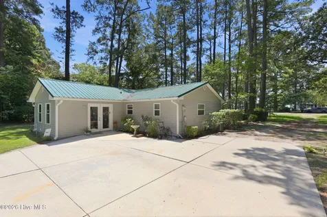 614 Country Club Drive Arapahoe NC 28510
