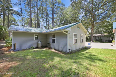 614 Country Club Drive Arapahoe NC 28510