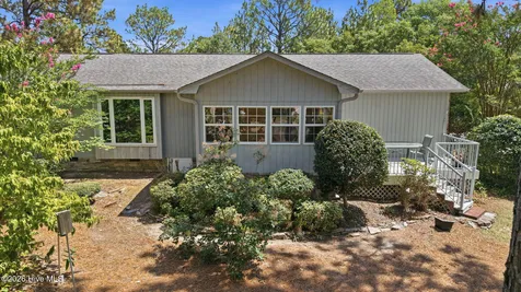 117 Sandham Court Seven Lakes NC 27376