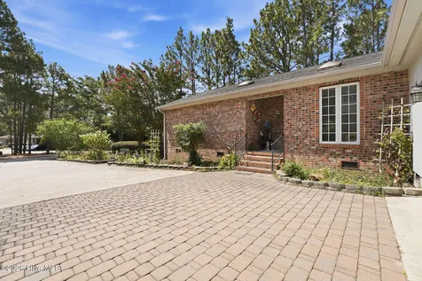 117 Sandham Court Seven Lakes NC 27376