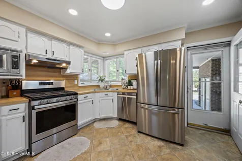 105 Dogwood Drive Washington NC 27889