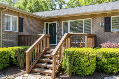105 Dogwood Drive Washington NC 27889