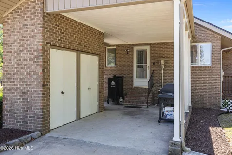105 Dogwood Drive Washington NC 27889