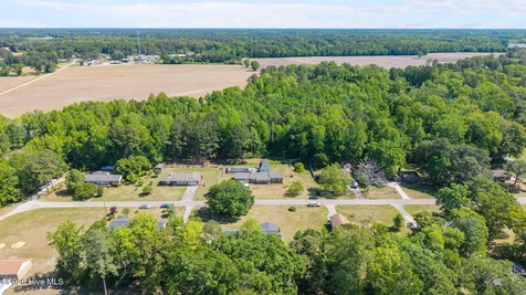 105 Dogwood Drive Washington NC 27889