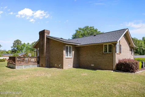 105 Dogwood Drive Washington NC 27889