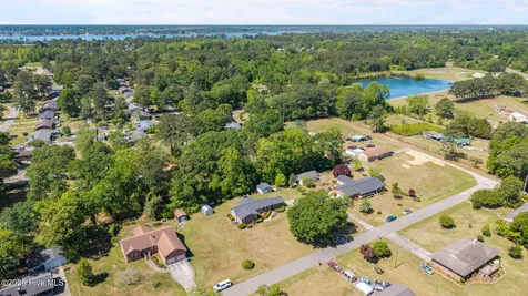 105 Dogwood Drive Washington NC 27889