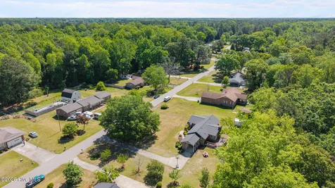 105 Dogwood Drive Washington NC 27889