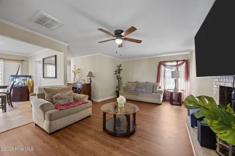 105 Dogwood Drive Washington NC 27889