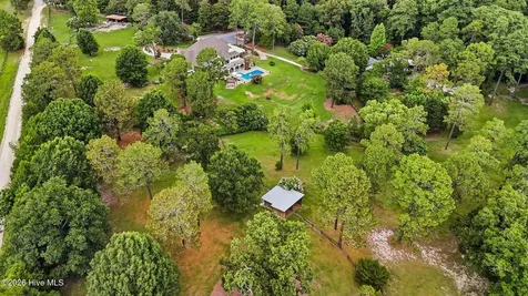 765 Yadkin Road Southern Pines NC 28387