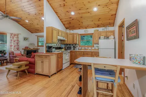 6488 Yellow Creek Road Robbinsville NC 28771