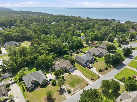 119 Break Water Drive Newport NC 28570