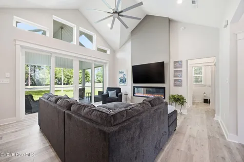 123 Trent Lane Chocowinity NC 27817