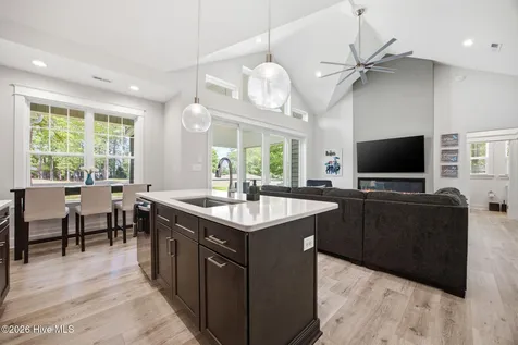 123 Trent Lane Chocowinity NC 27817