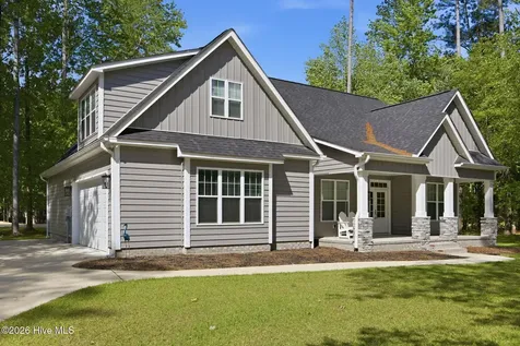 123 Trent Lane Chocowinity NC 27817