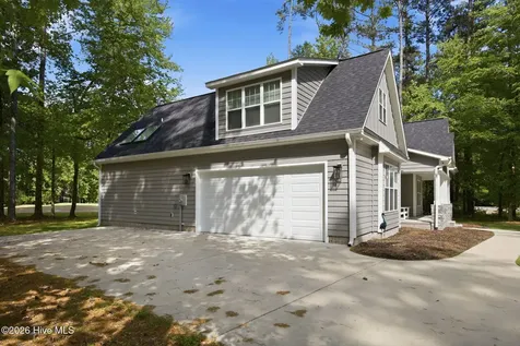 123 Trent Lane Chocowinity NC 27817