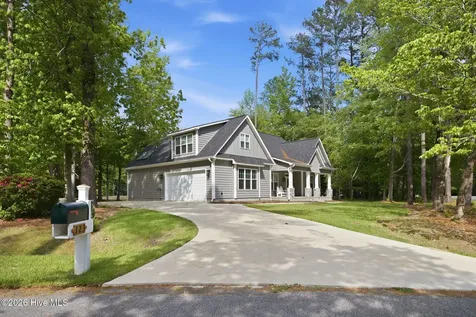 123 Trent Lane Chocowinity NC 27817