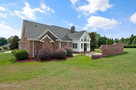 4807 Pinnacle Court N Wilson NC 27896