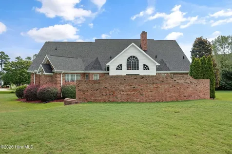 4807 Pinnacle Court N Wilson NC 27896