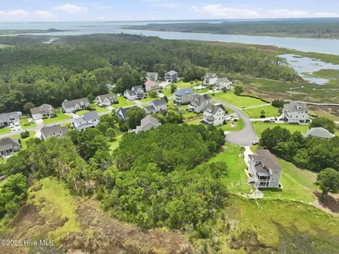 510 Shipmast Court Beaufort NC 28516