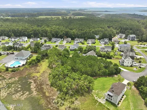 510 Shipmast Court Beaufort NC 28516