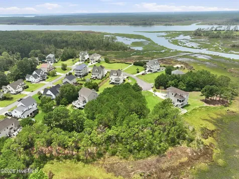 510 Shipmast Court Beaufort NC 28516