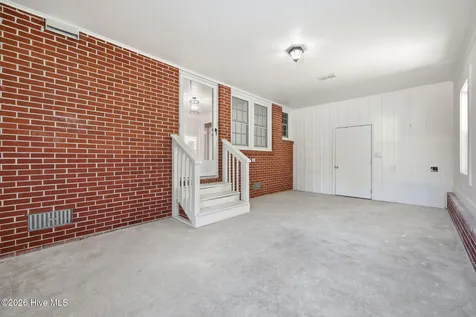 1760 John Small Avenue Washington NC 27889