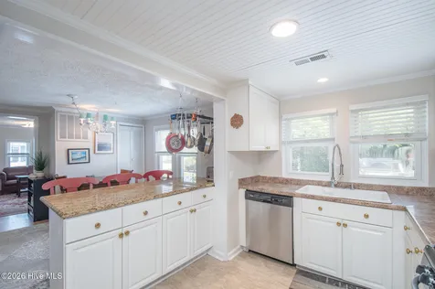 103 Carteret Avenue Beaufort NC 28516