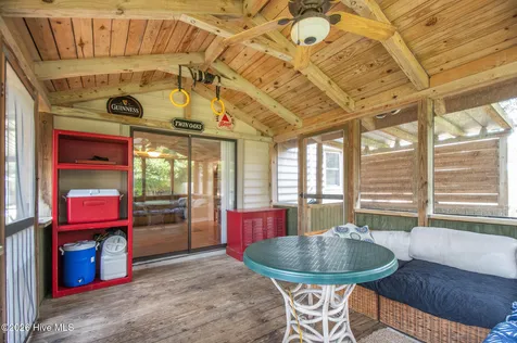 103 Carteret Avenue Beaufort NC 28516