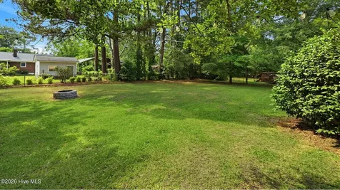 1114 W Ragsdale Road Greenville NC 27858