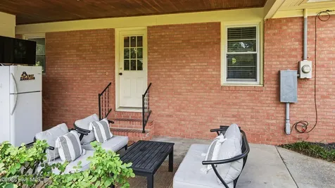 1114 W Ragsdale Road Greenville NC 27858