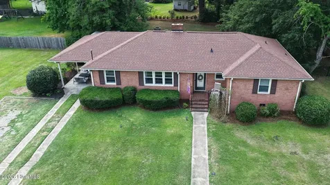 1114 W Ragsdale Road Greenville NC 27858