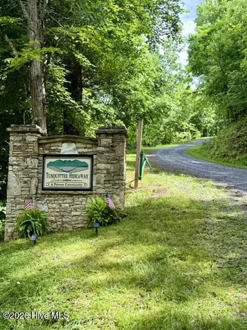 8,9 Downings Creek Road Hayesville NC 28904
