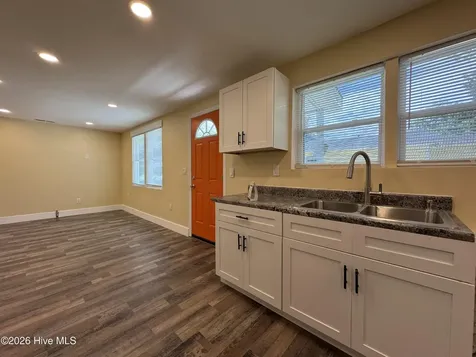 565 Manly Avenue Wilmington NC 28405