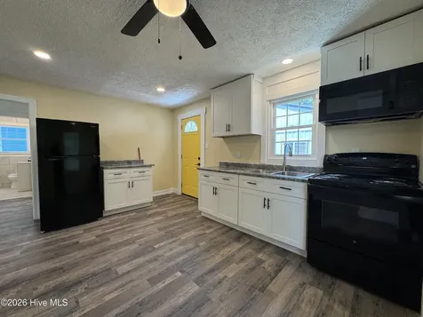 565 Manly Avenue Wilmington NC 28405