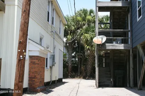 7 E Columbia Street E Wrightsville Beach NC 28480