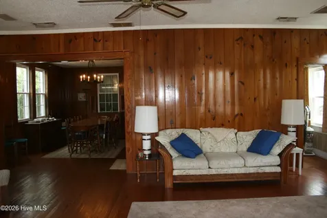 7 E Columbia Street E Wrightsville Beach NC 28480