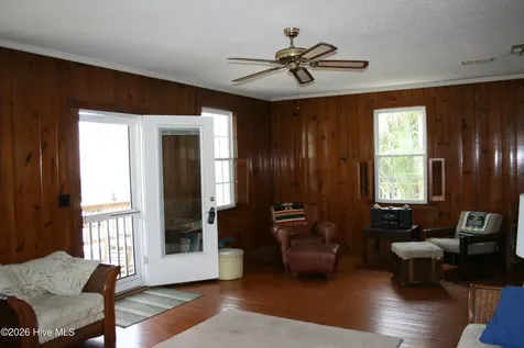 7 E Columbia Street E Wrightsville Beach NC 28480