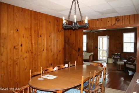 7 E Columbia Street E Wrightsville Beach NC 28480