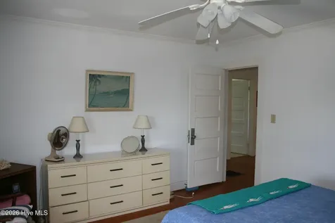 7 E Columbia Street E Wrightsville Beach NC 28480