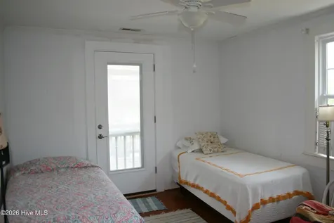 7 E Columbia Street E Wrightsville Beach NC 28480