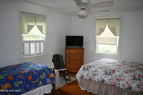 7 E Columbia Street E Wrightsville Beach NC 28480
