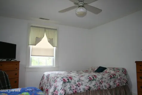 7 E Columbia Street E Wrightsville Beach NC 28480