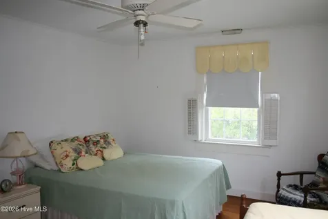 7 E Columbia Street E Wrightsville Beach NC 28480