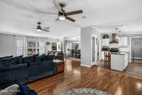 41 Warwick Court Hampstead NC 28443