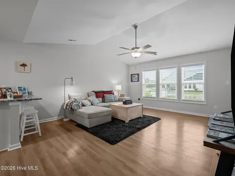 602 Villa Cove Newport NC 28570