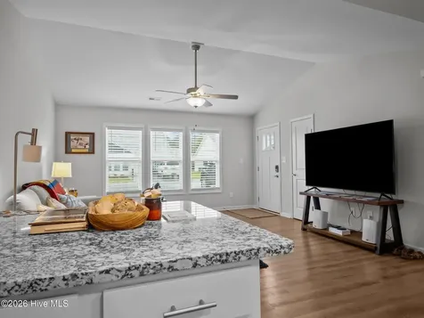 602 Villa Cove Newport NC 28570