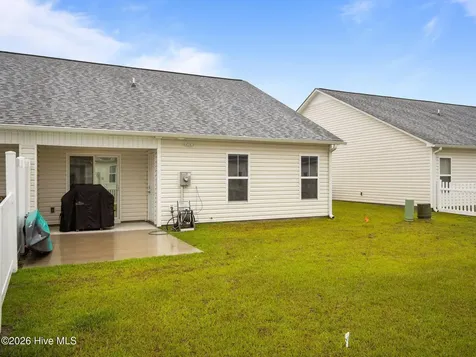 602 Villa Cove Newport NC 28570